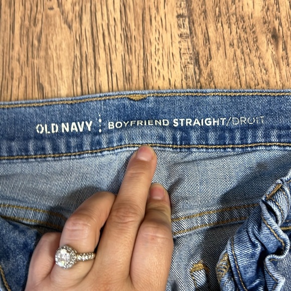Old Navy Boyfriend Straight Jeans - Picture 2 of 6